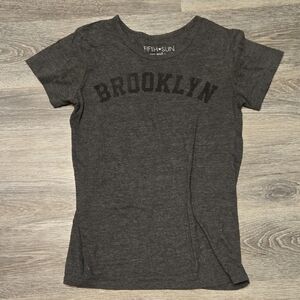 Charcoal Gray Brooklyn Tee Sz Small